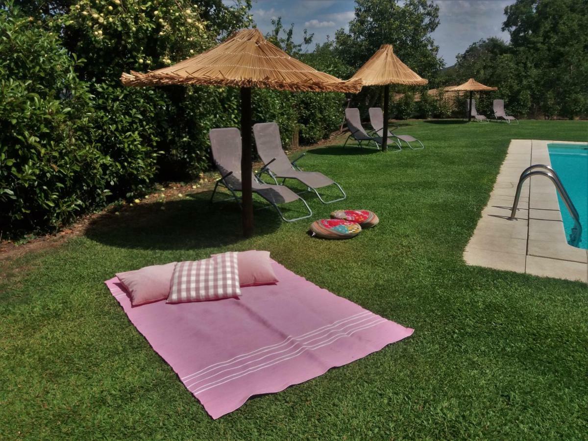 Glamping Hills Hotell Santa Comba de Rossas Eksteriør bilde