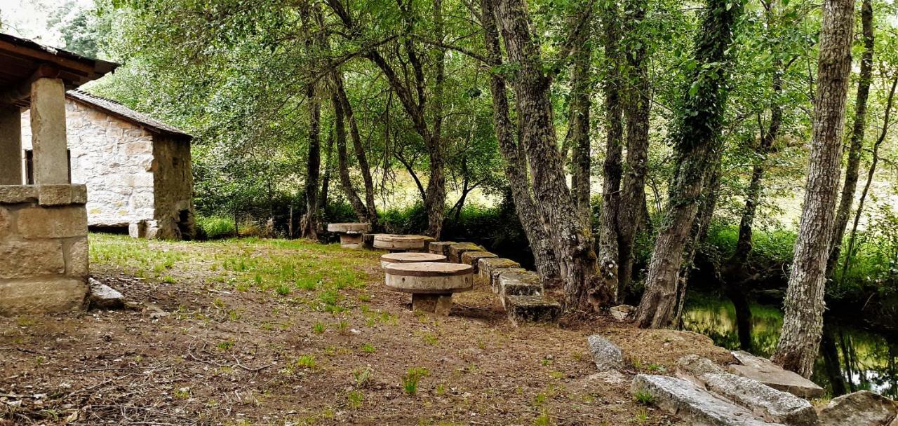 Glamping Hills Hotell Santa Comba de Rossas Eksteriør bilde